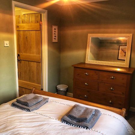 The Rose Cottage Wisborough Green Dış mekan fotoğraf